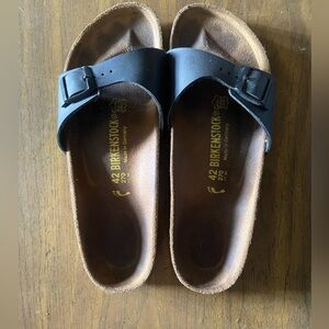 Birkenstock Single Buckle Sandals in Black, Size 11 / 42 Women’s